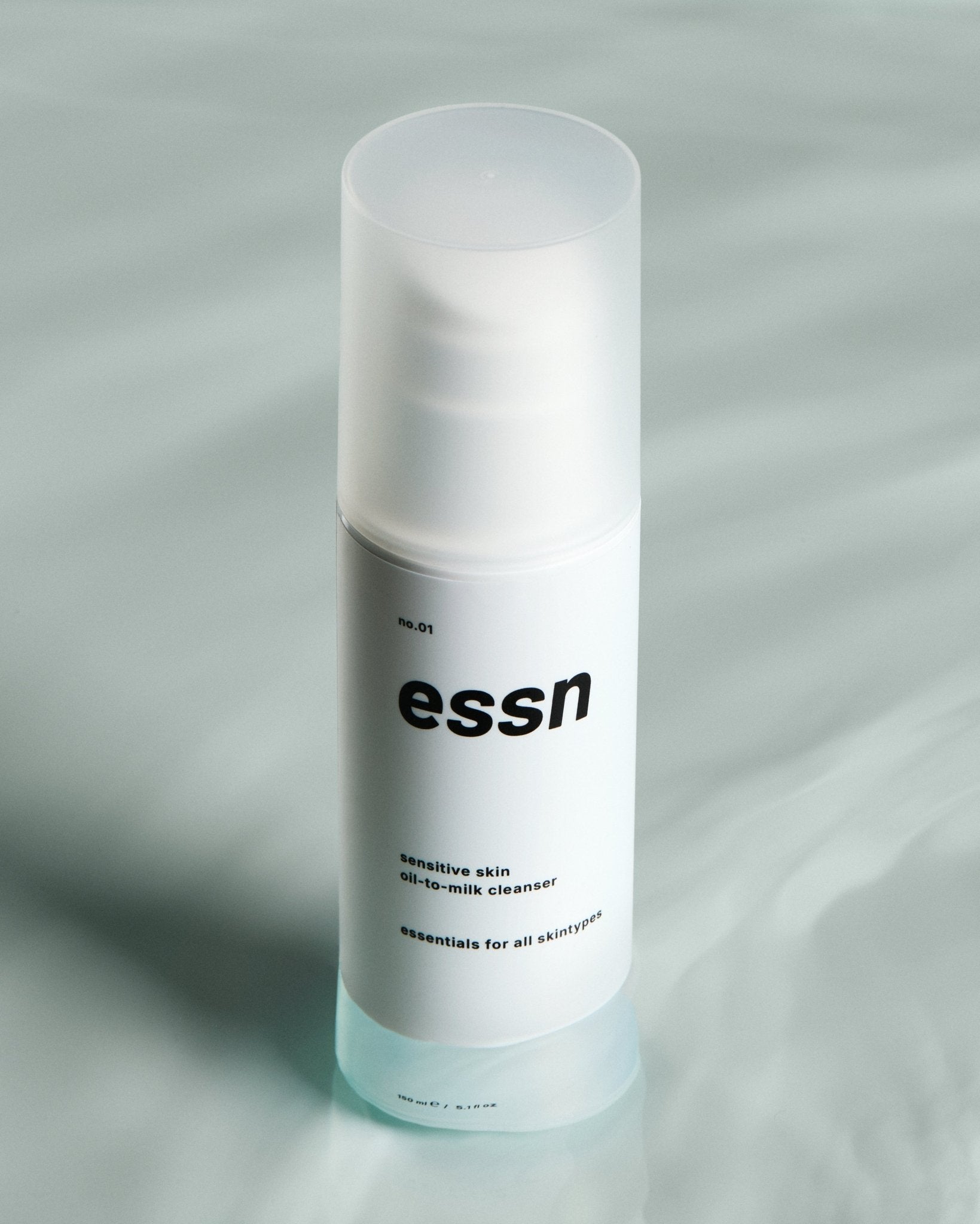 Sensitive Skin Oil - To - Milk Cleanser - no.01 - ESSN Shop